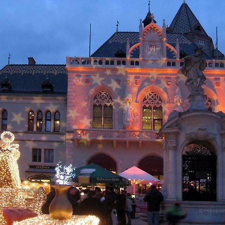 Hotel Zur Sonne Korneuburg Esterno foto